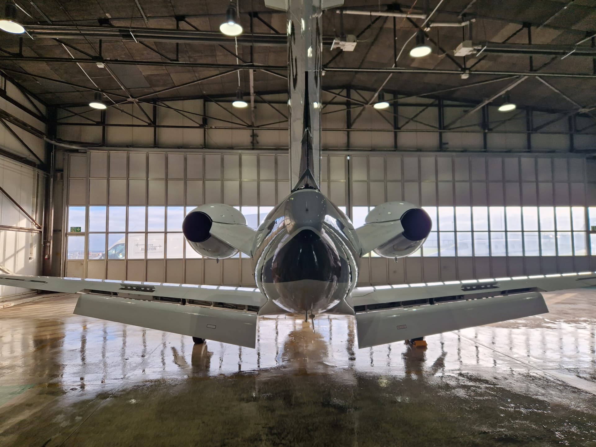 Aircraft cleaning