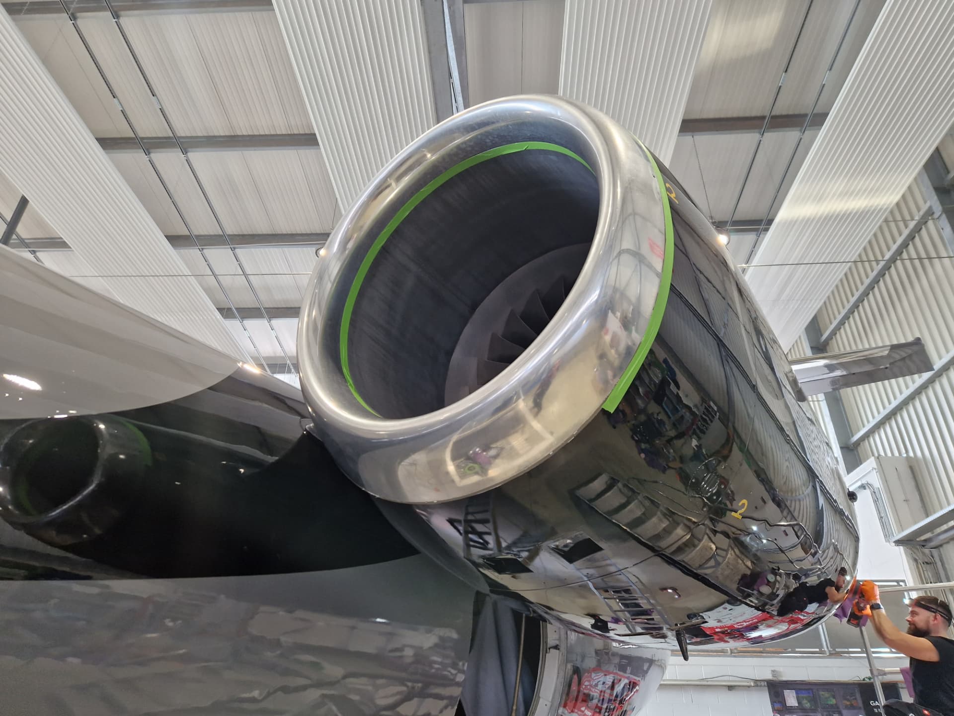 Aircraft polishing